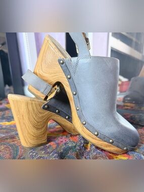 Kork-Ease Elephant Grey Blue Suede Block Heel w/metal Studs Wood-Effect Heel